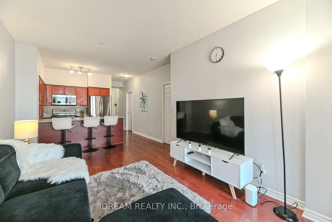388, Prince Of Wales, City Centre, Mississauga