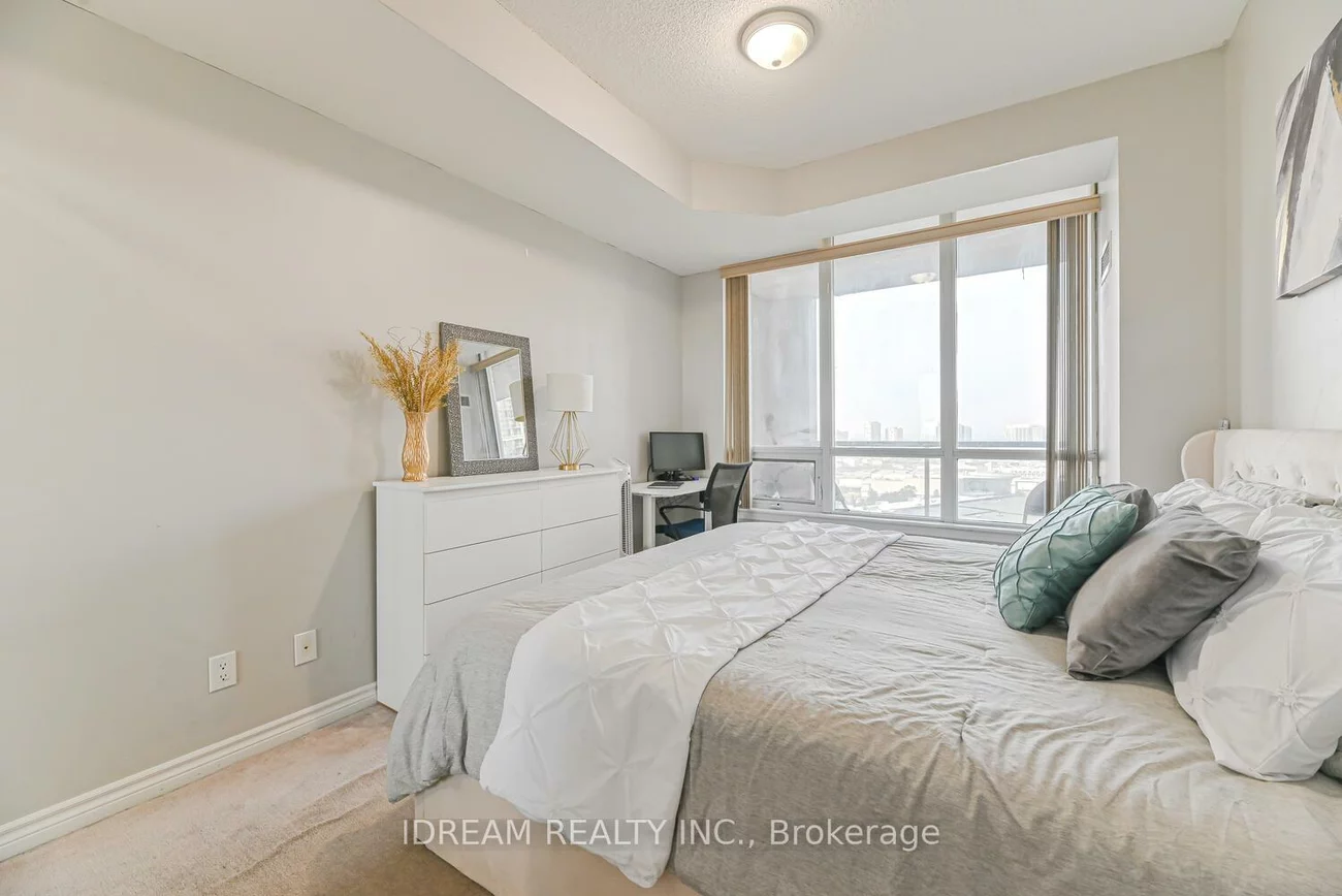 388, Prince Of Wales, City Centre, Mississauga