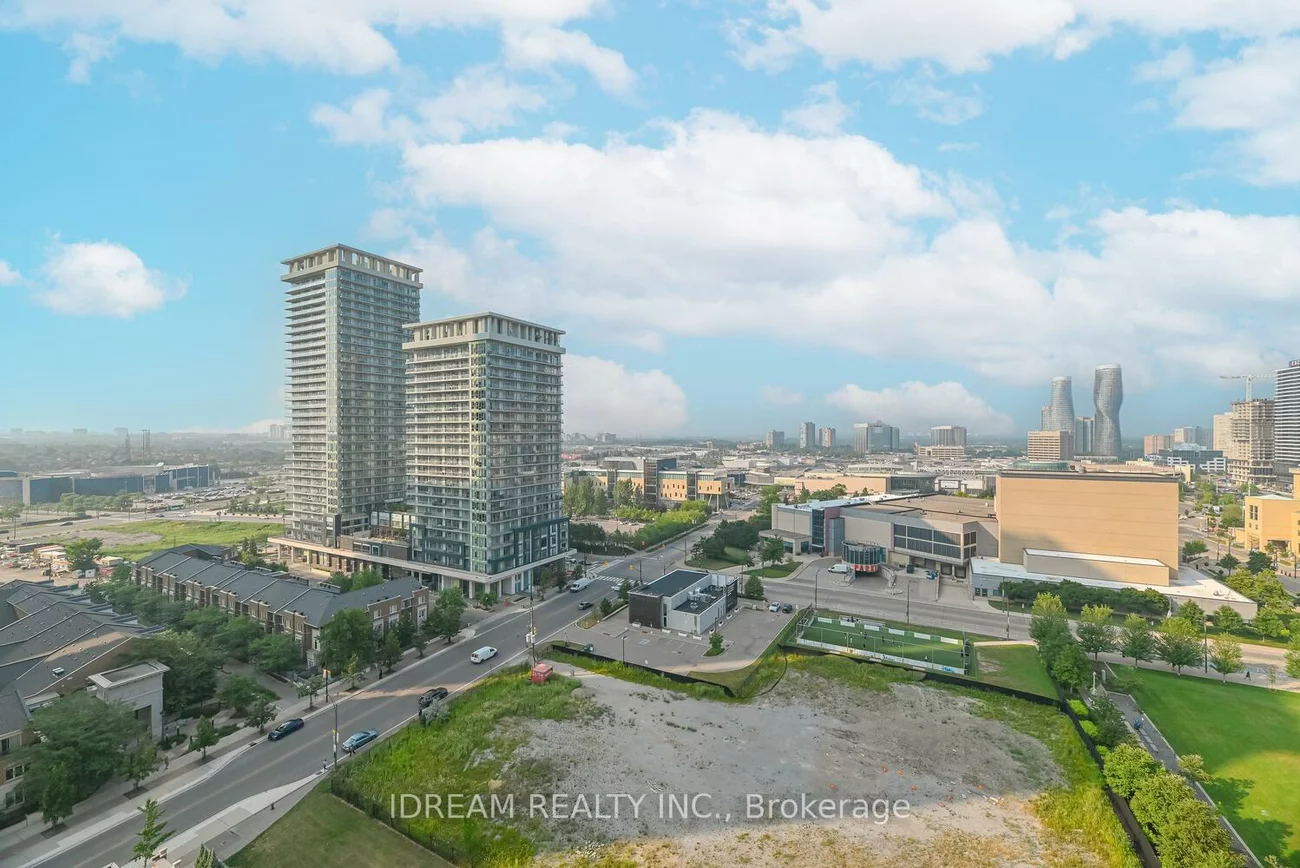 388, Prince Of Wales, City Centre, Mississauga