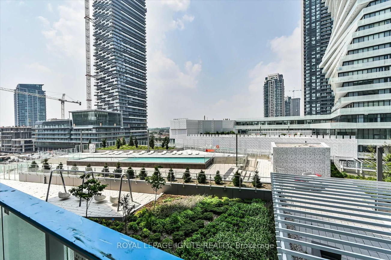 3883, Quartz, City Centre, Mississauga