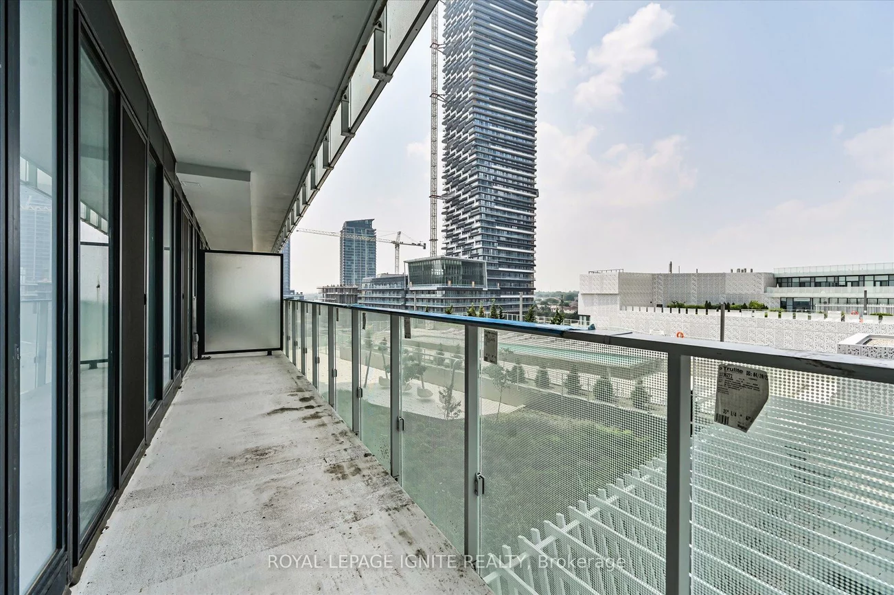 3883, Quartz, City Centre, Mississauga