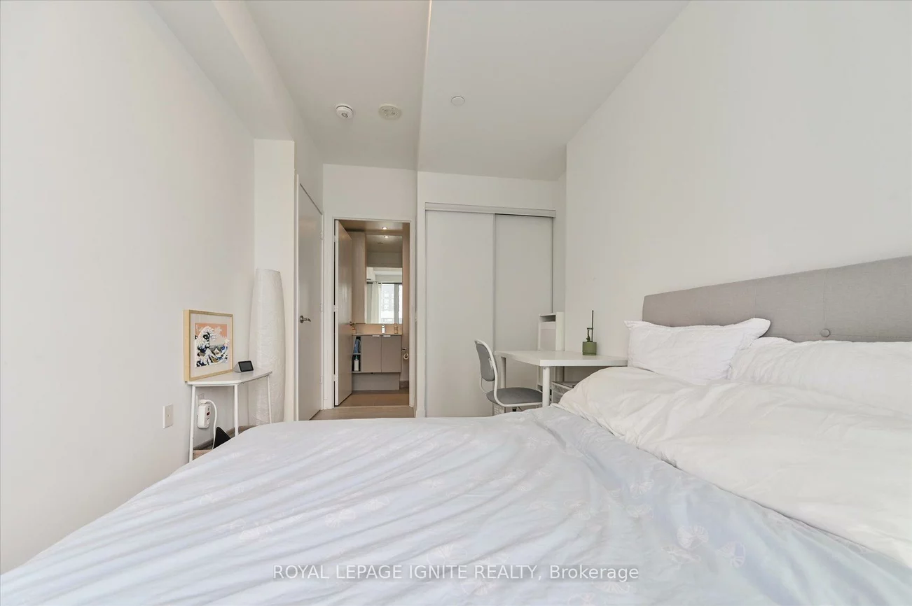 3883, Quartz, City Centre, Mississauga