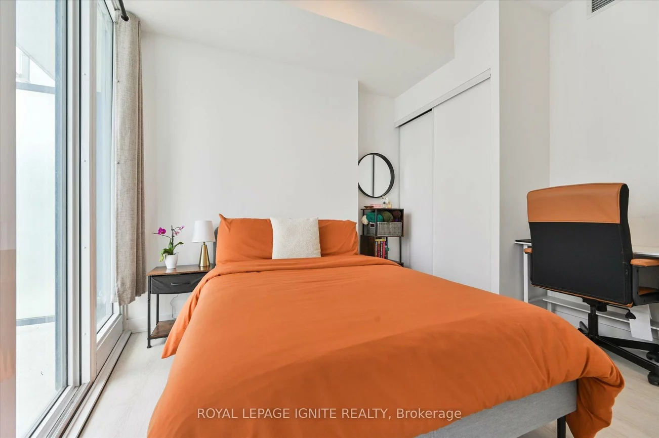 3883, Quartz, City Centre, Mississauga