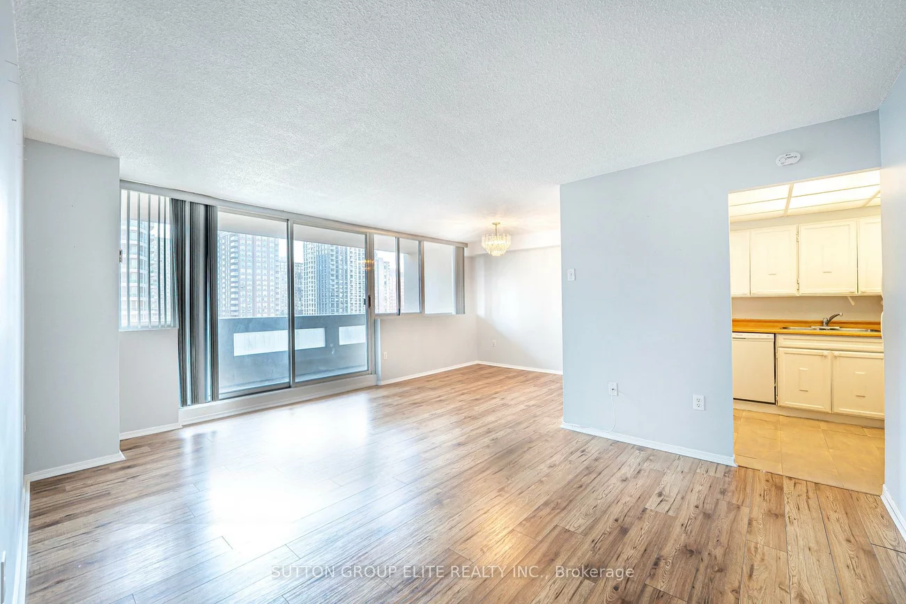 3590, Kaneff, Mississauga Valleys, Mississauga