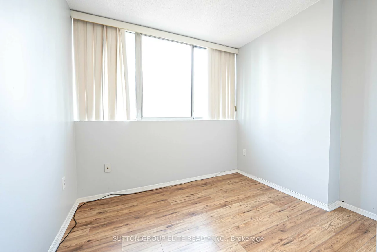 3590, Kaneff, Mississauga Valleys, Mississauga