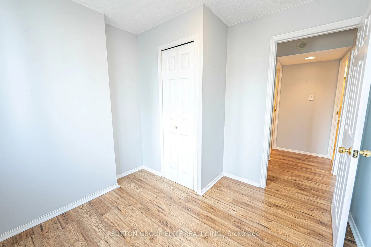 3590, Kaneff, Mississauga Valleys, Mississauga