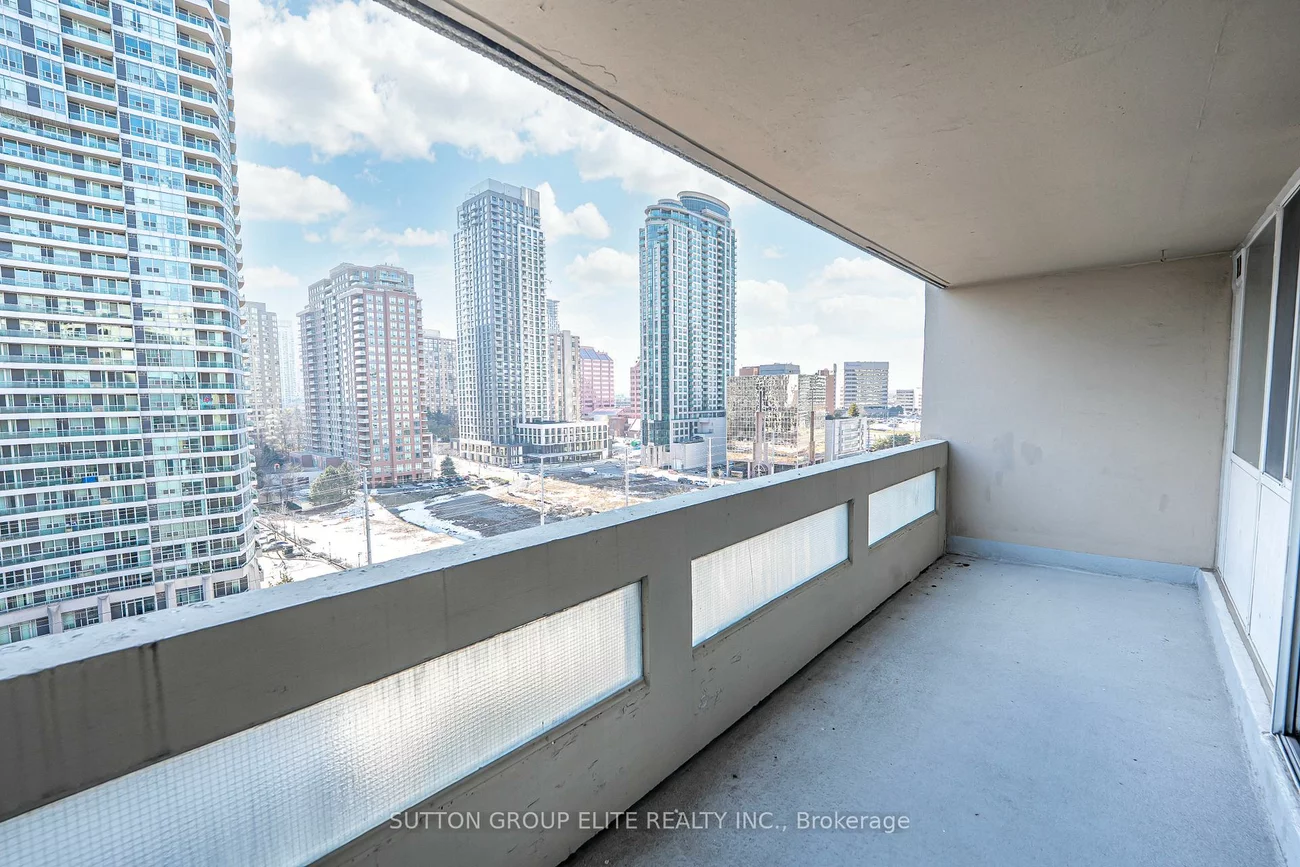 3590, Kaneff, Mississauga Valleys, Mississauga
