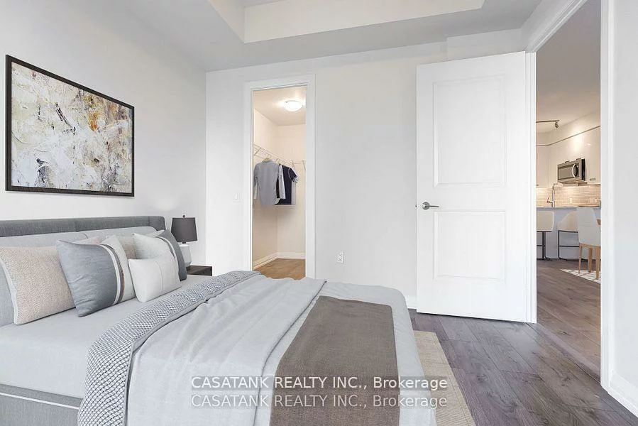 35, Watergarden, Hurontario, Mississauga