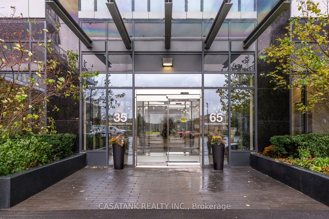 35, Watergarden, Hurontario, Mississauga