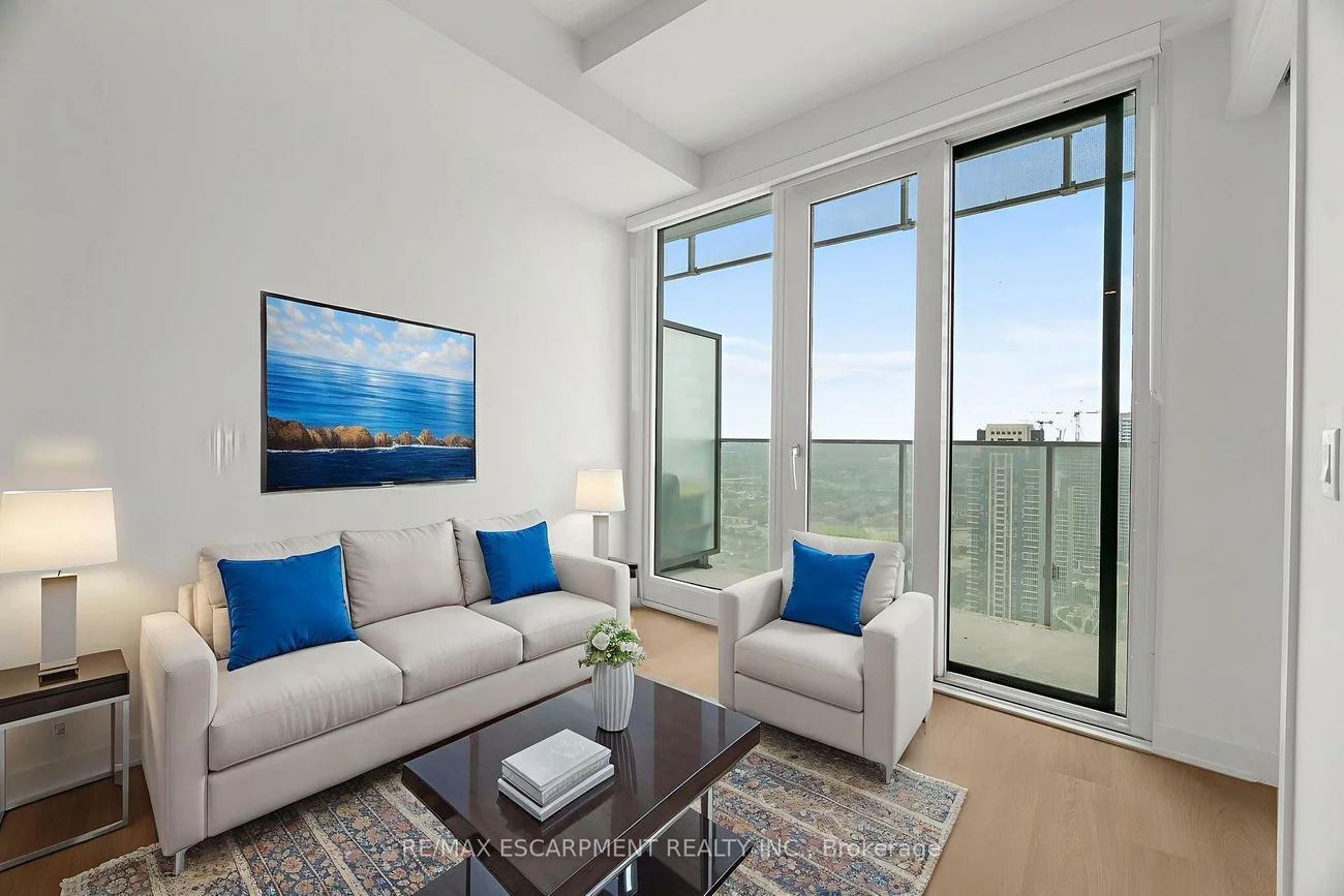 3883, Quartz, City Centre, Mississauga