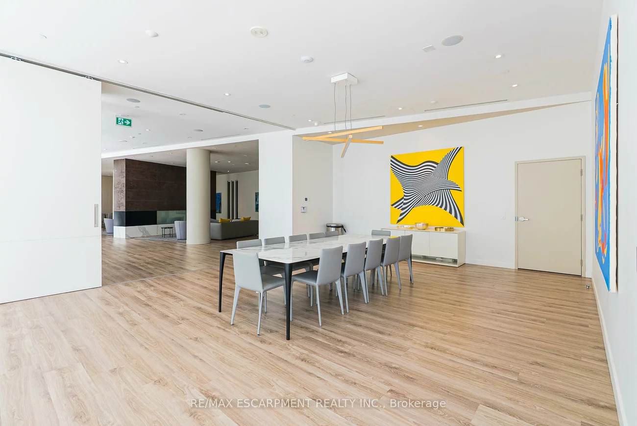 3883, Quartz, City Centre, Mississauga