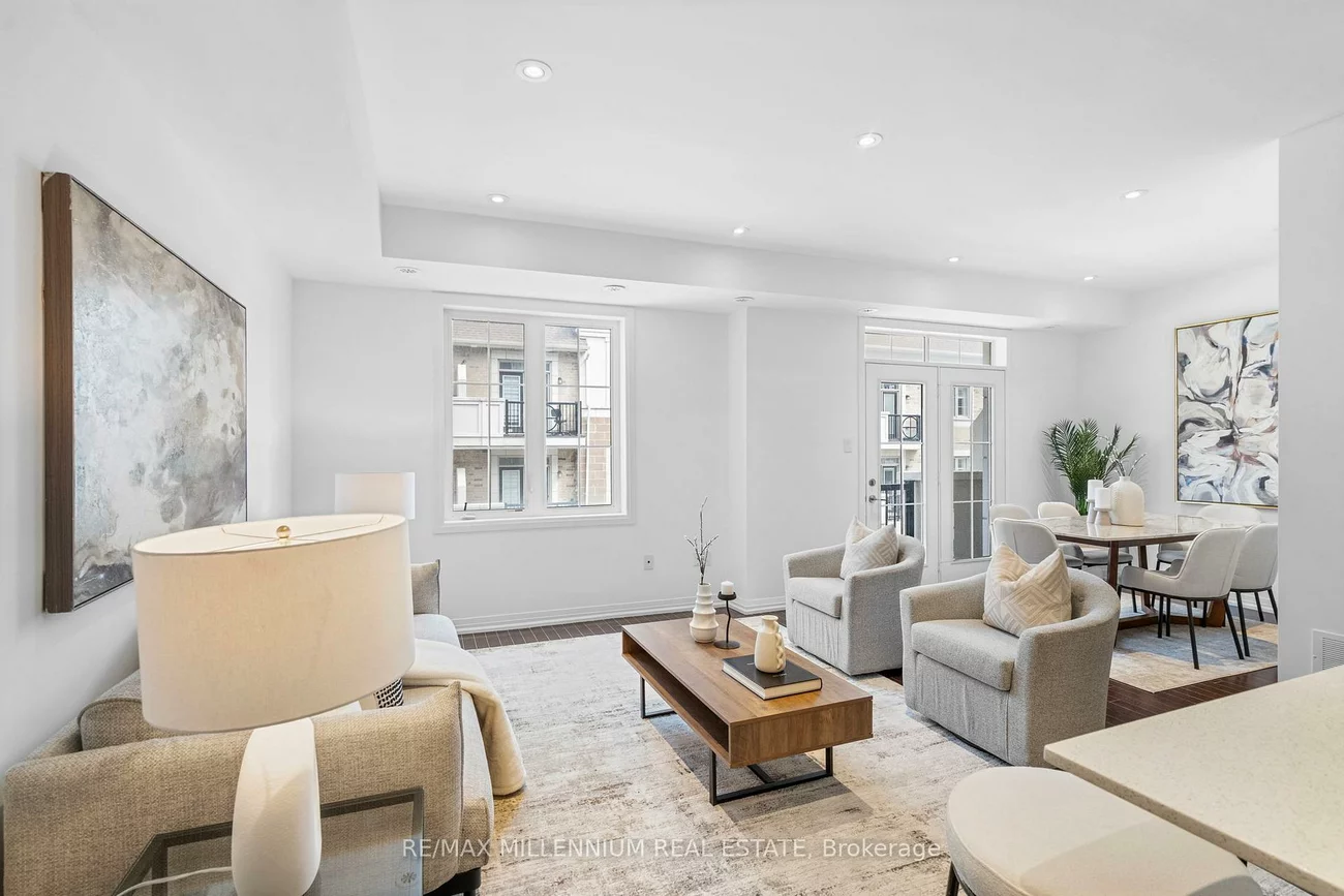 62, Preston Meadow, Hurontario, Mississauga