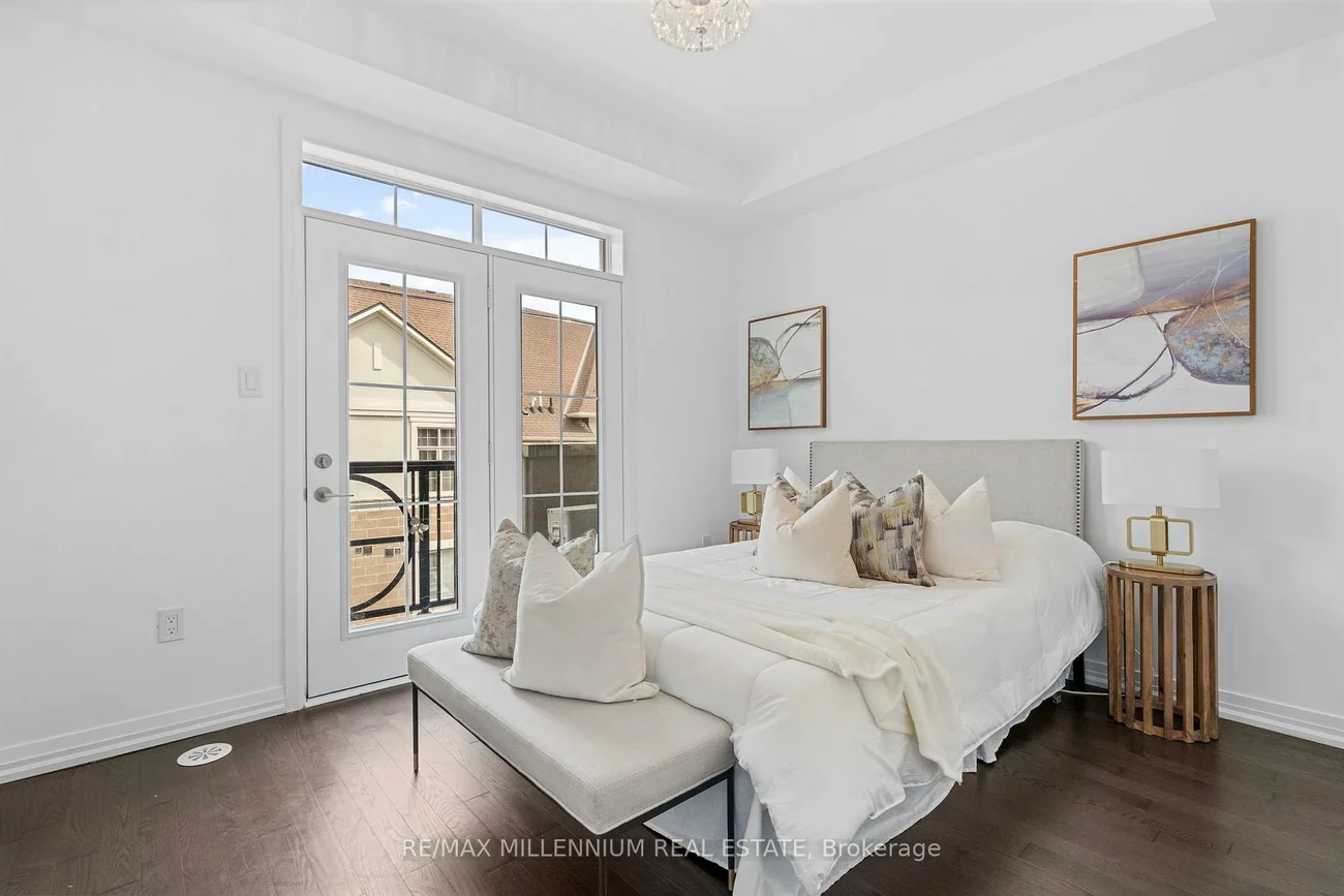 62, Preston Meadow, Hurontario, Mississauga