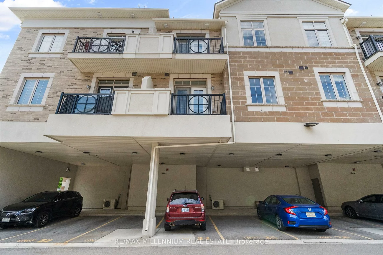 62, Preston Meadow, Hurontario, Mississauga