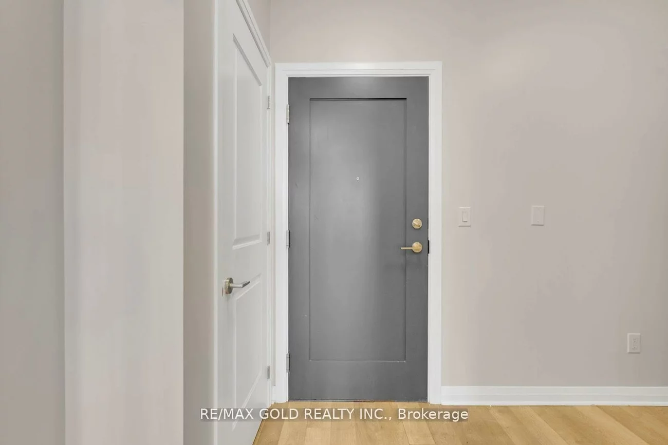 5025, Four Springs, Hurontario, Mississauga