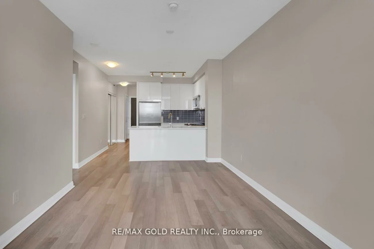 5025, Four Springs, Hurontario, Mississauga