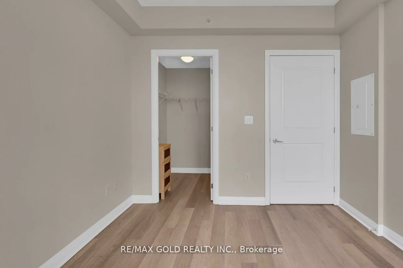 5025, Four Springs, Hurontario, Mississauga