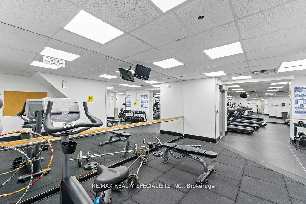 325, Webb, City Centre, Mississauga