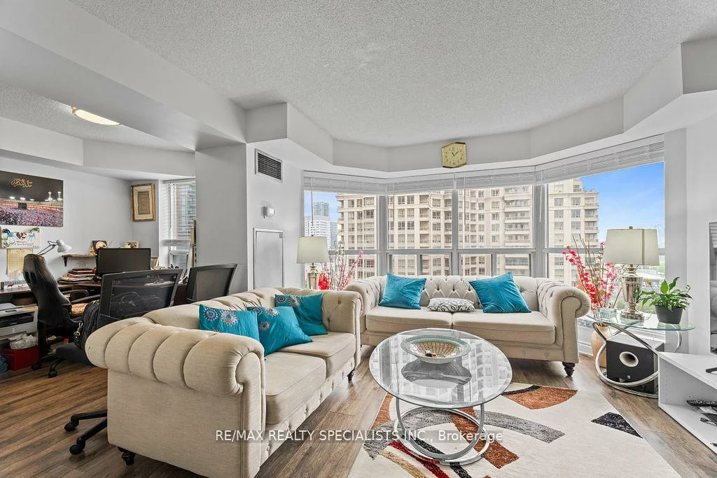 325, Webb, City Centre, Mississauga