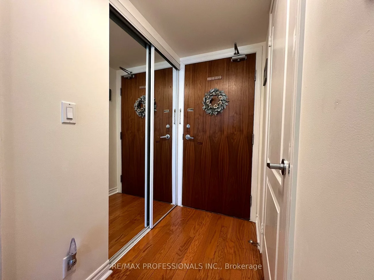 33, Elm, City Centre, Mississauga