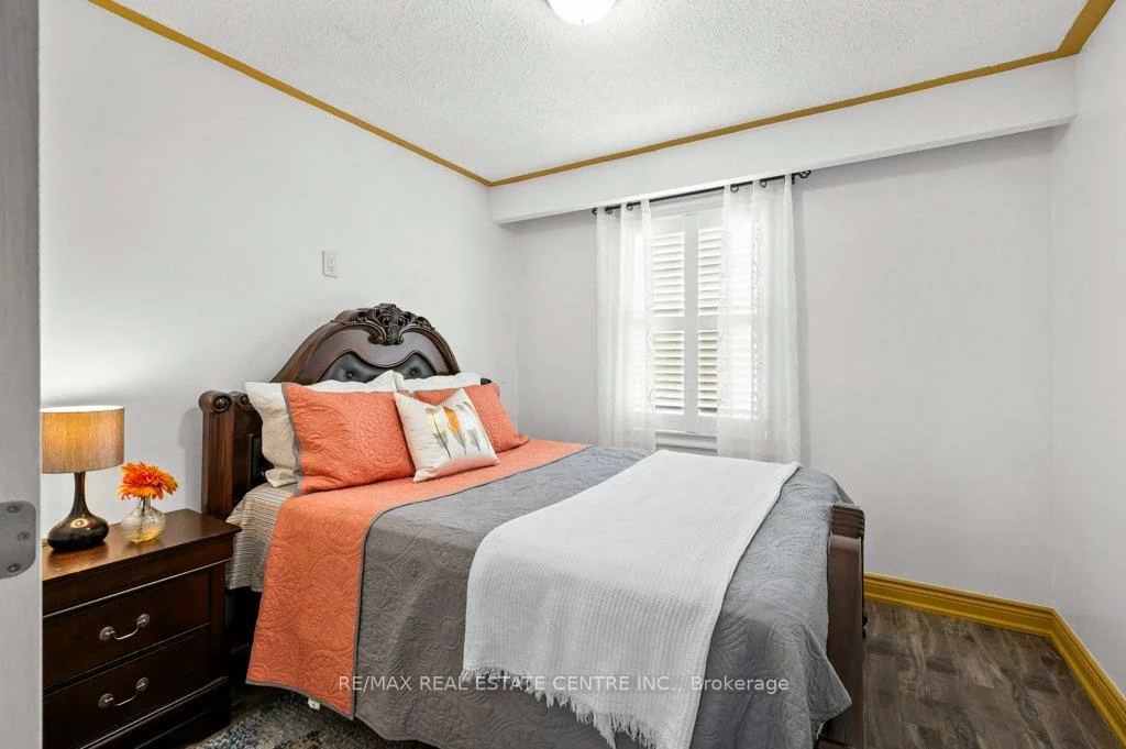 7255, Dooley, Malton, Mississauga