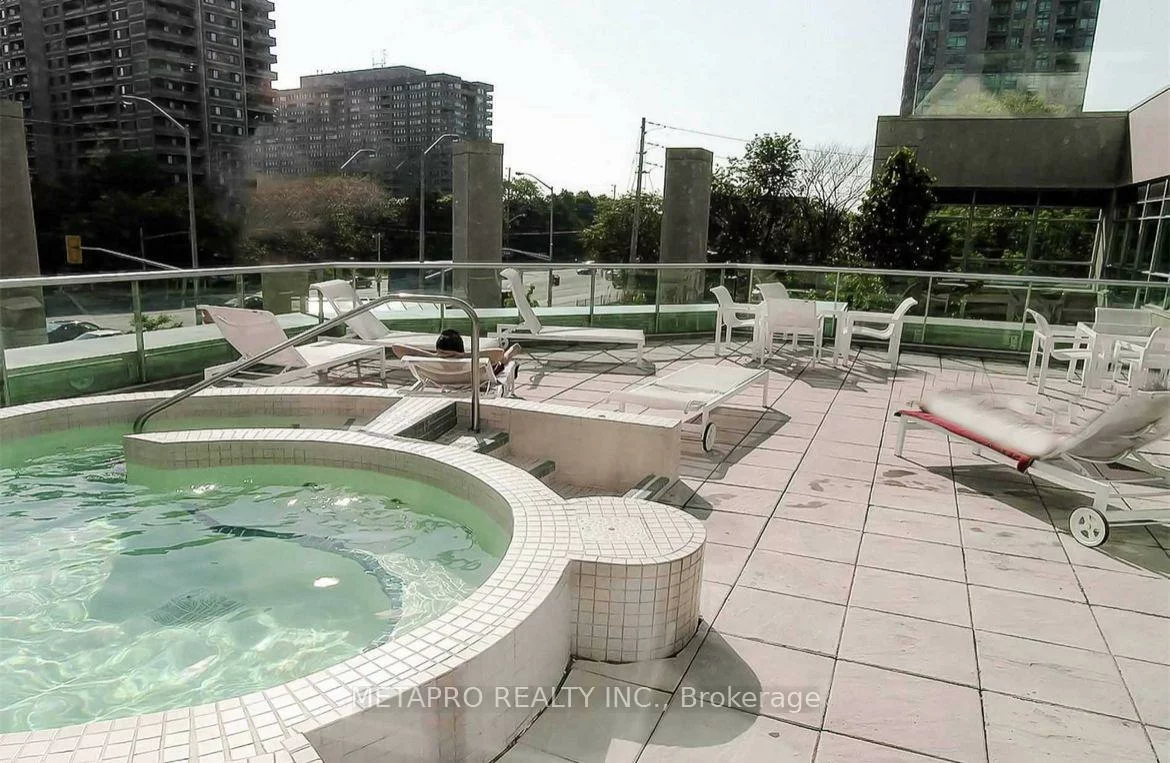 33, Elm, City Centre, Mississauga