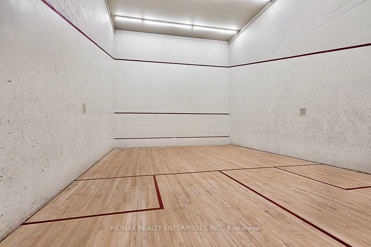 1060, Walden, Clarkson, Mississauga