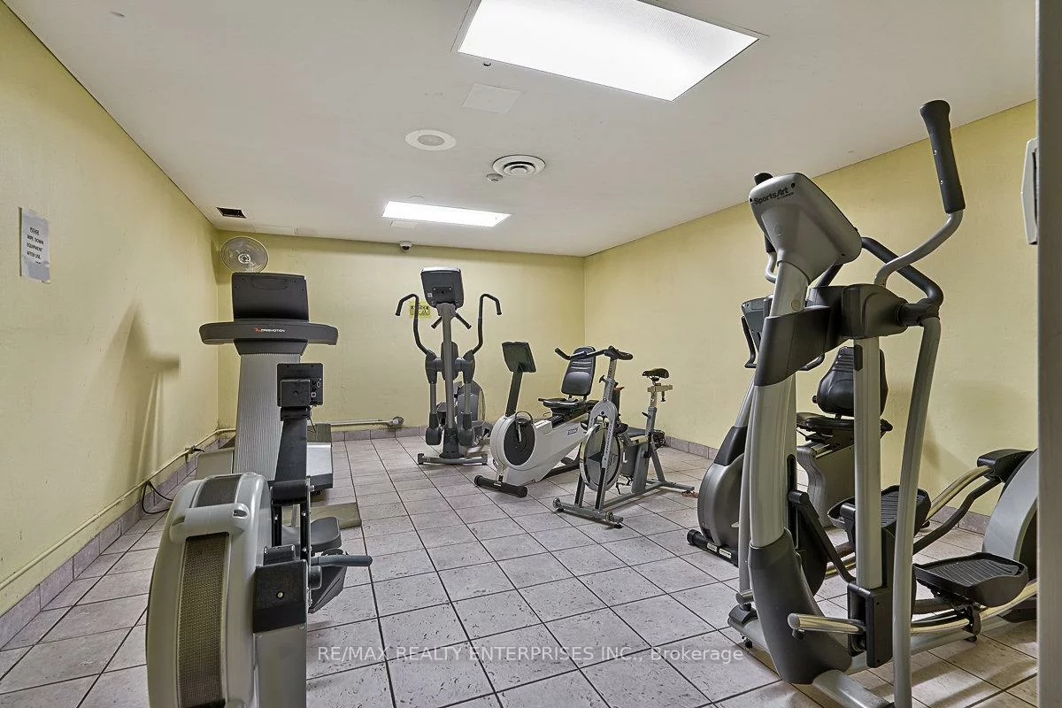 1060, Walden, Clarkson, Mississauga