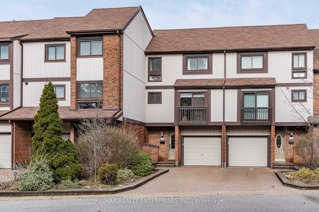 1060, Walden, Clarkson, Mississauga