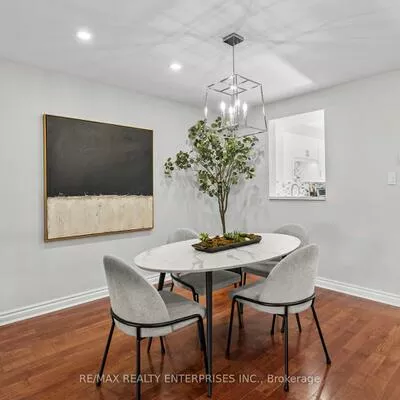 1060, Walden, Clarkson, Mississauga