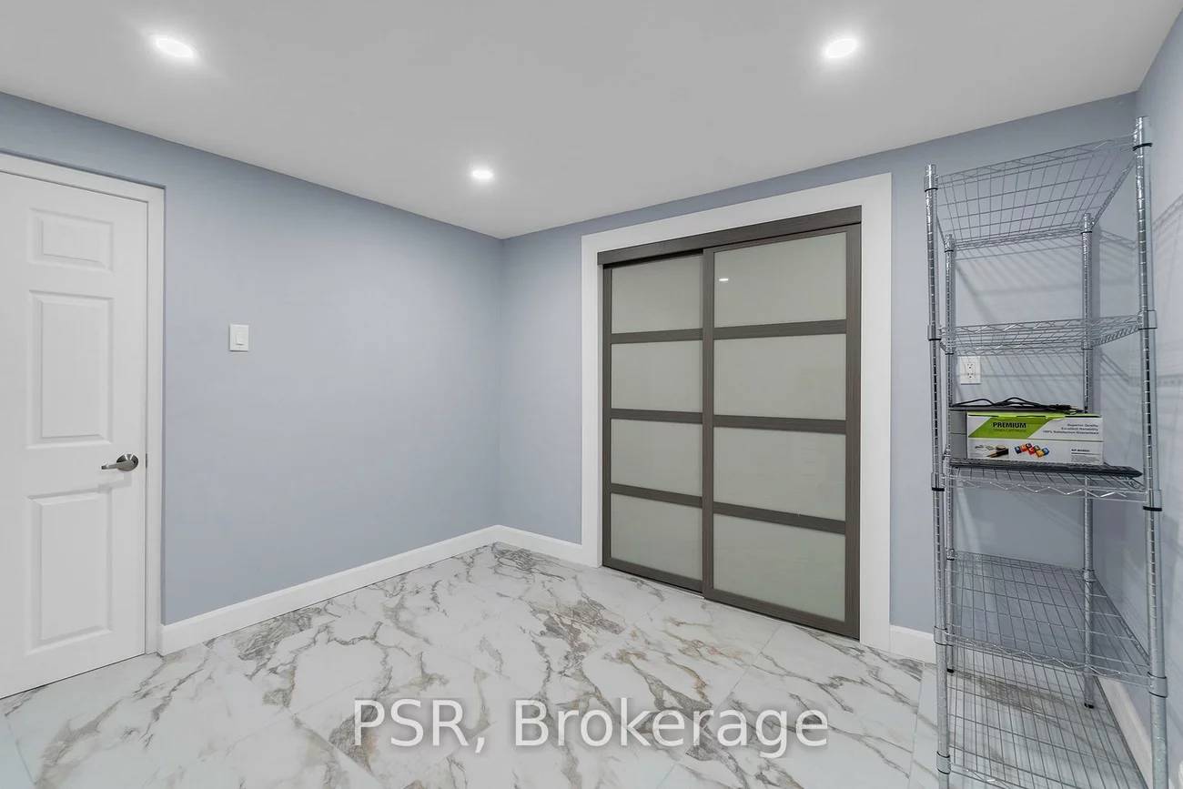 2145, Sherobee, Cooksville, Mississauga