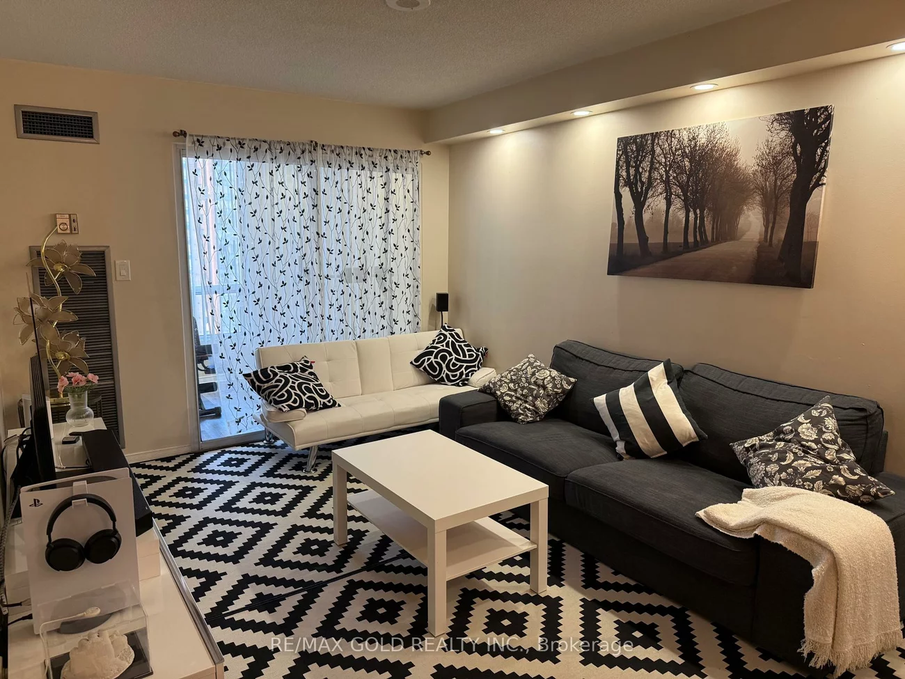 155, Hillcrest, Cooksville, Mississauga
