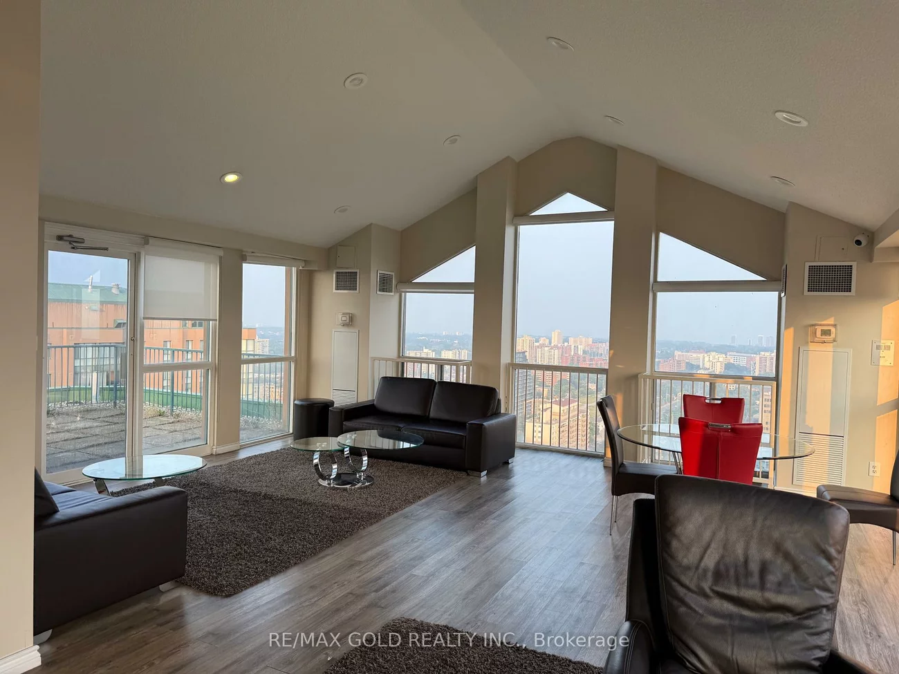 155, Hillcrest, Cooksville, Mississauga