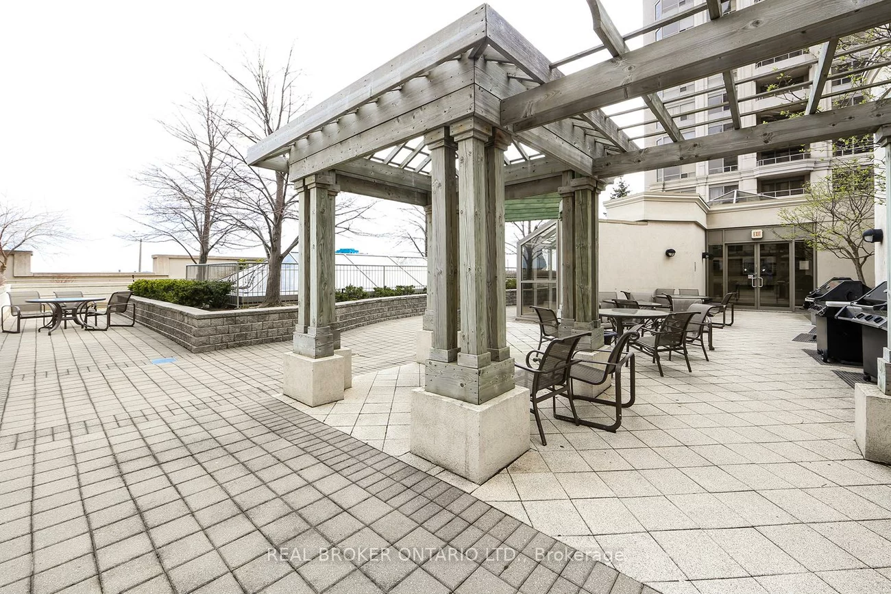 35, Kingsbridge Garden, Hurontario, Mississauga