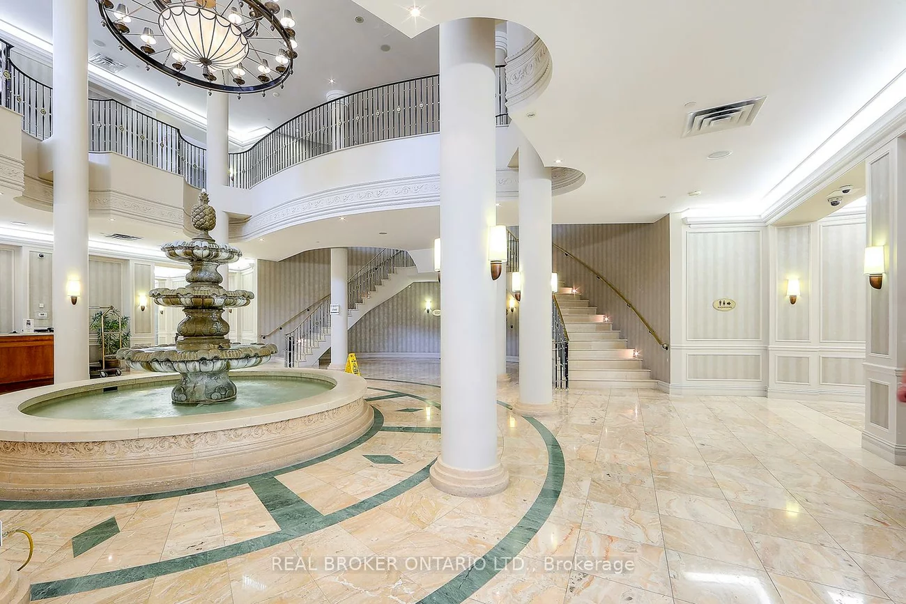 35, Kingsbridge Garden, Hurontario, Mississauga