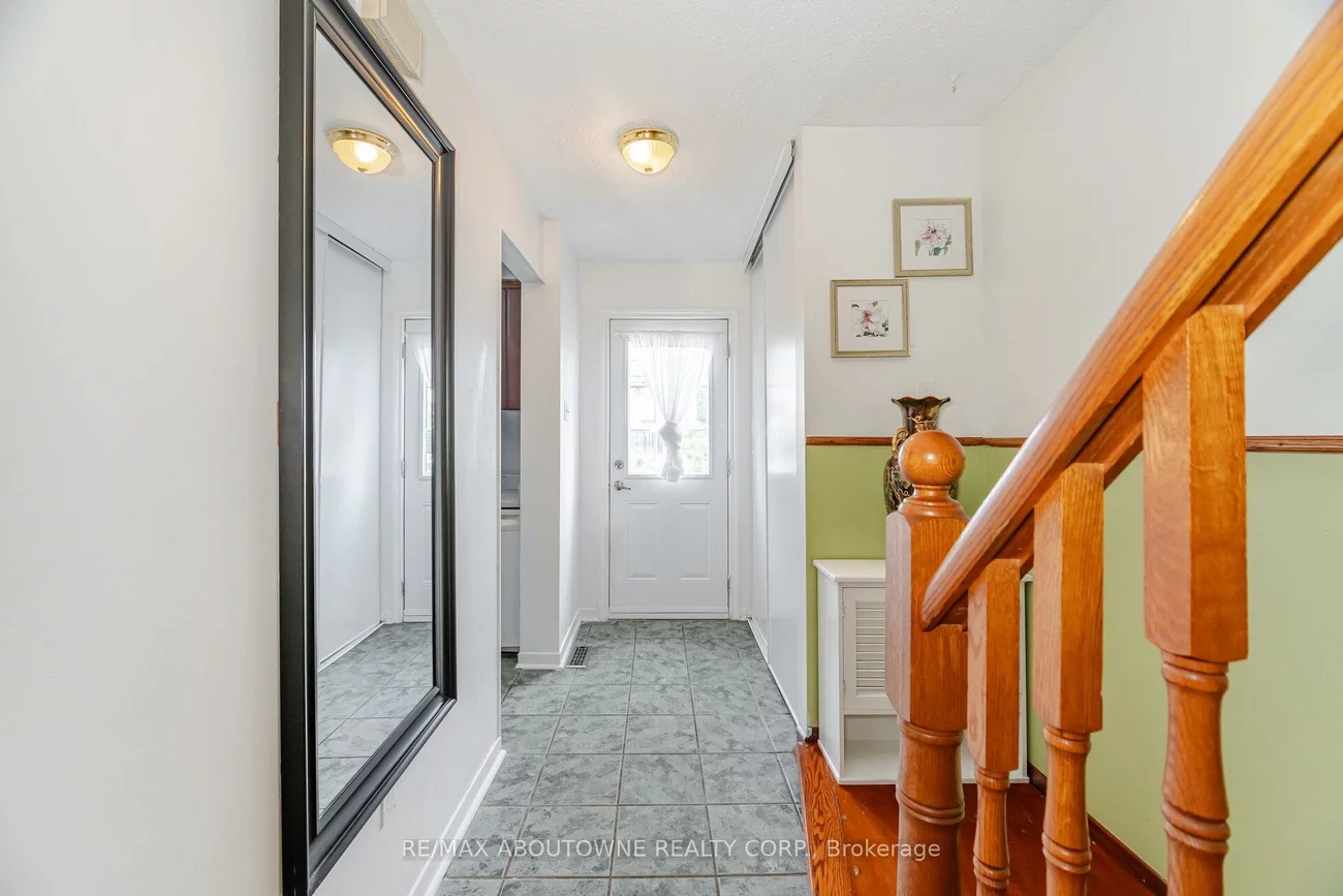 2779, Gananoque, Meadowvale, Mississauga