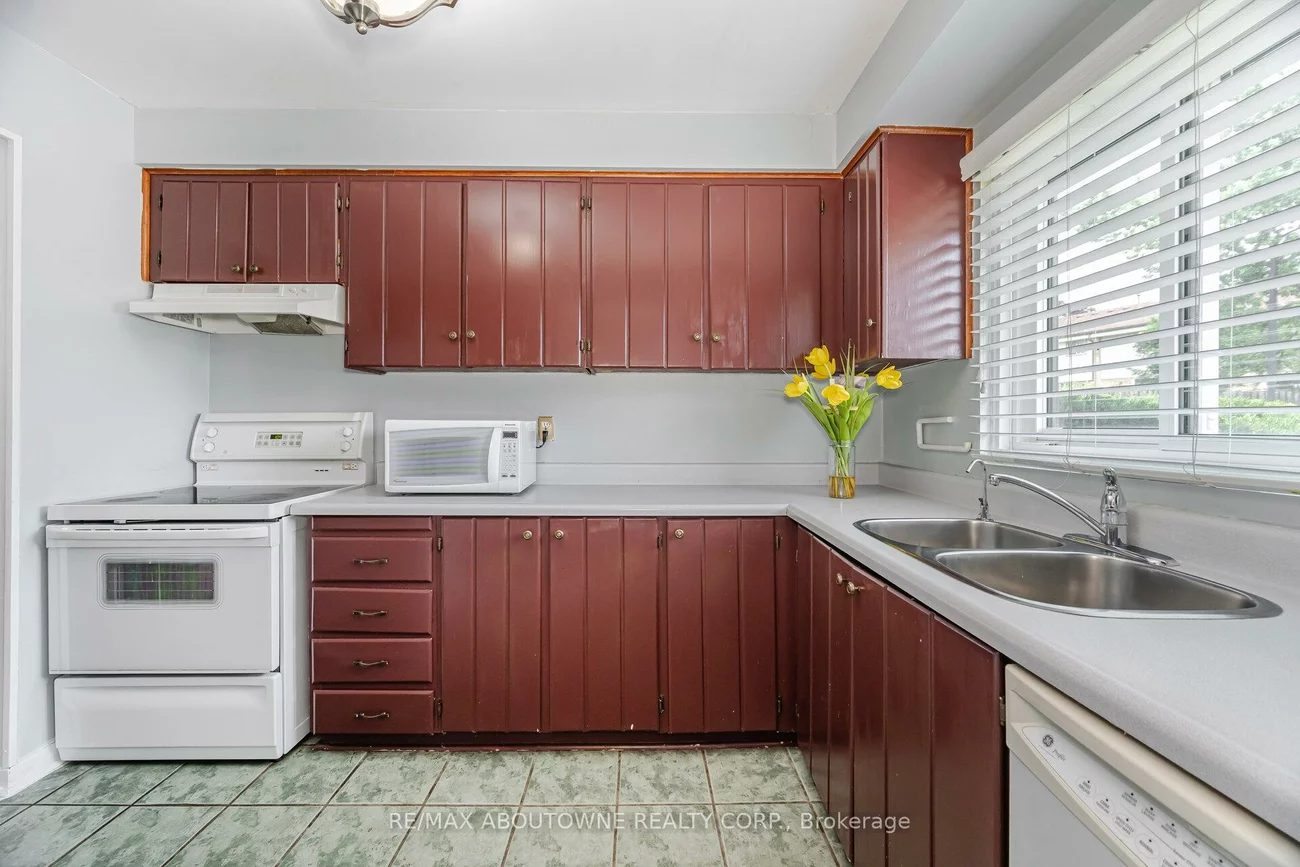 2779, Gananoque, Meadowvale, Mississauga