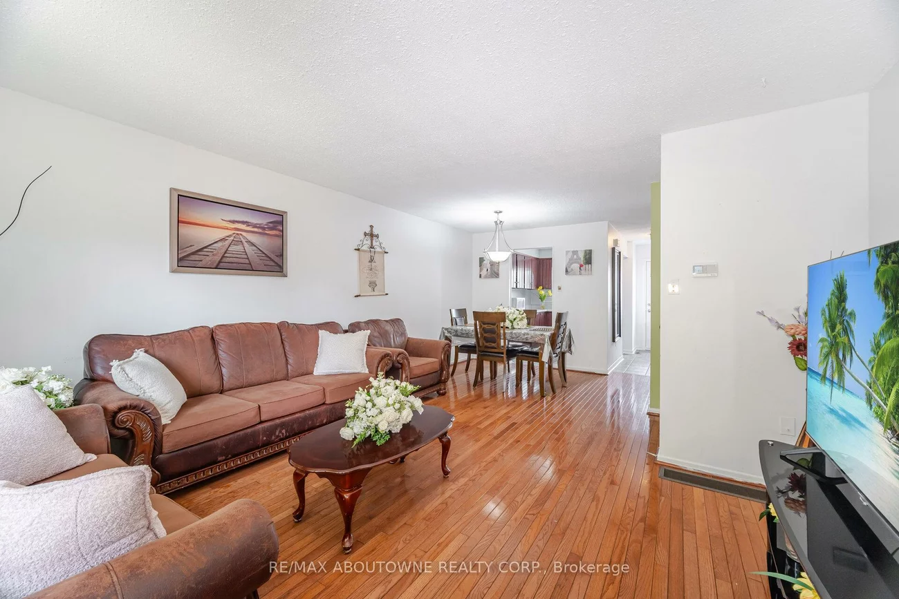 2779, Gananoque, Meadowvale, Mississauga