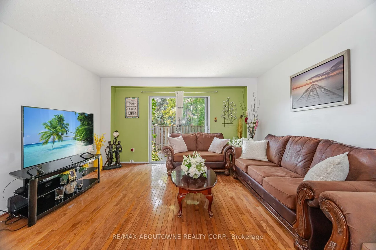 2779, Gananoque, Meadowvale, Mississauga