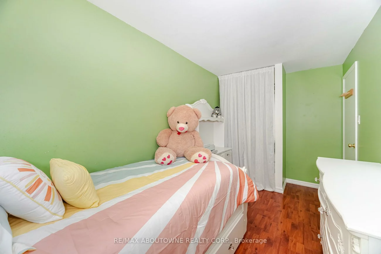 2779, Gananoque, Meadowvale, Mississauga
