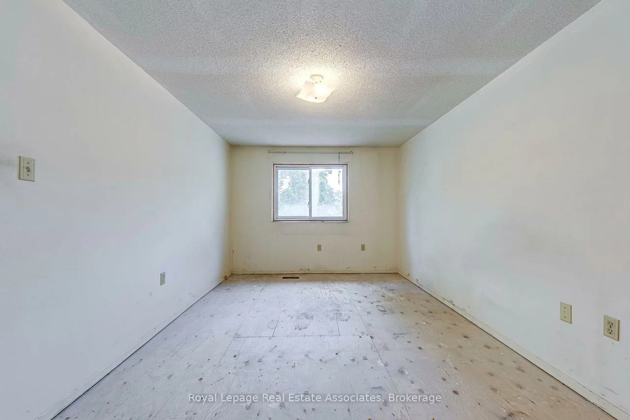 485, Meadows, Rathwood, Mississauga