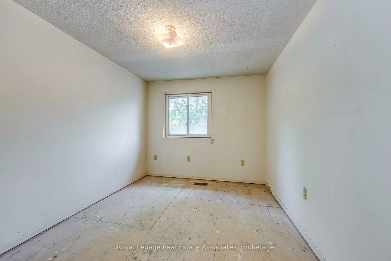485, Meadows, Rathwood, Mississauga