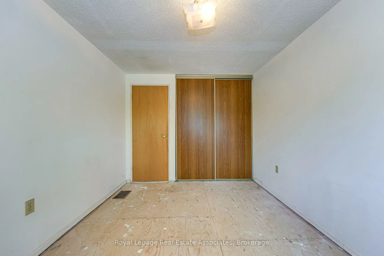 485, Meadows, Rathwood, Mississauga