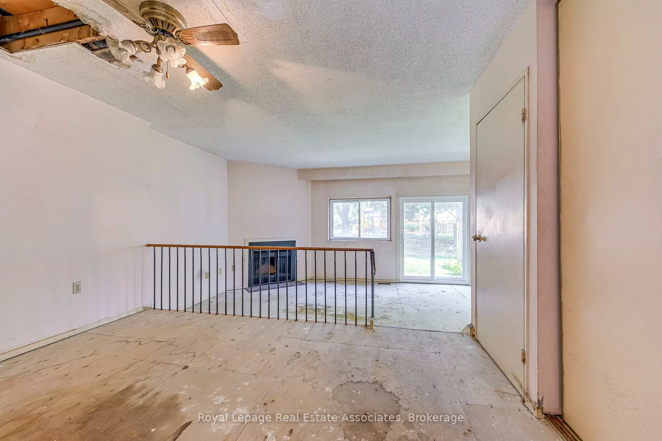 485, Meadows, Rathwood, Mississauga