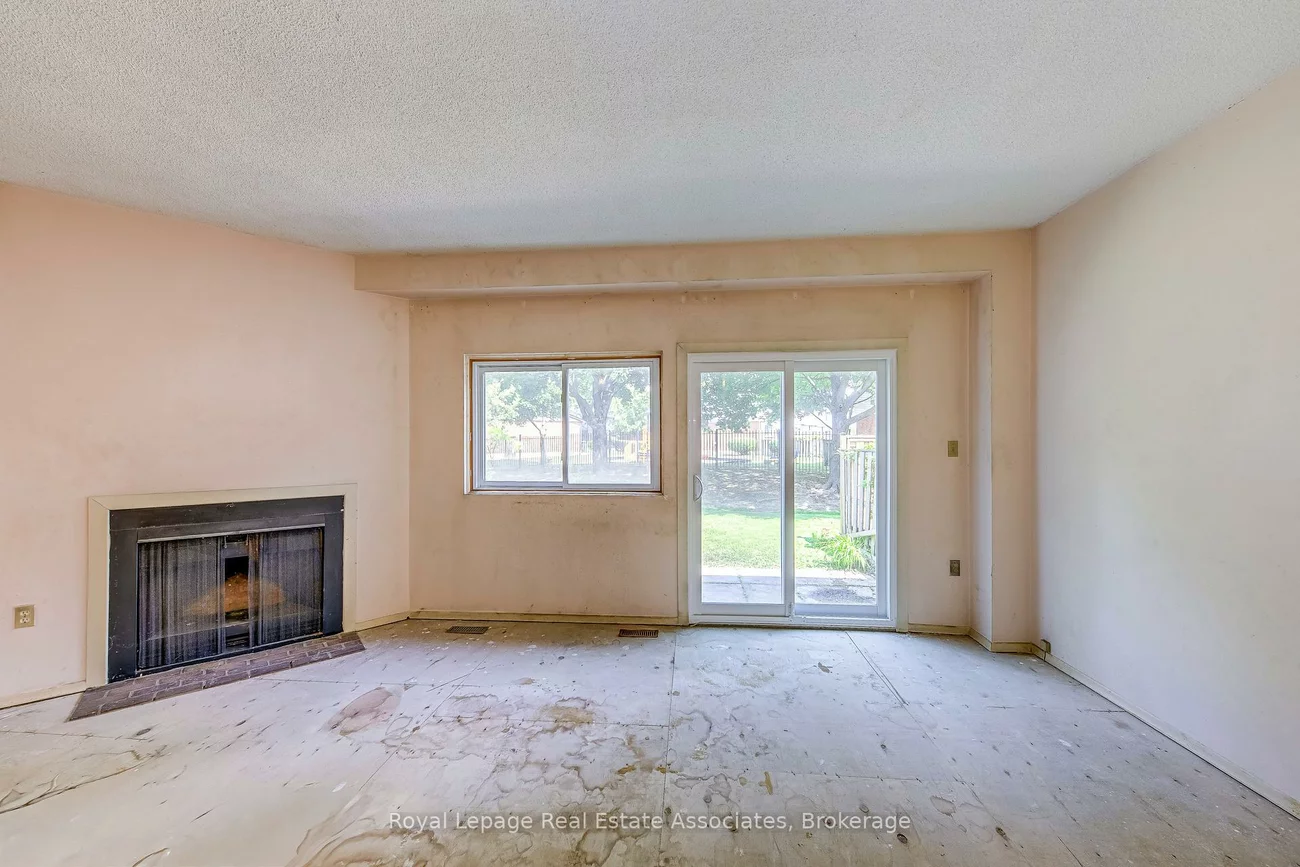 485, Meadows, Rathwood, Mississauga