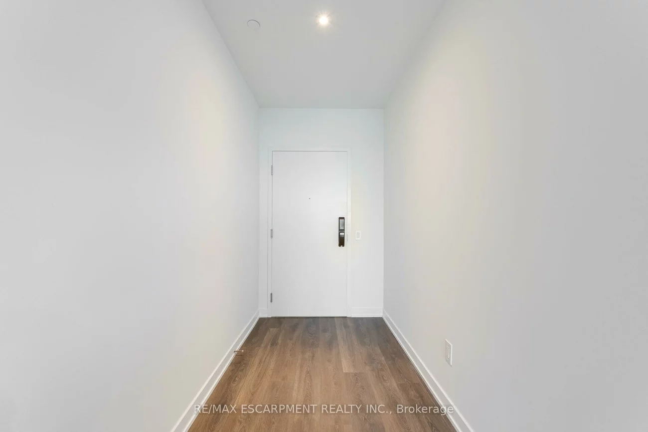28, Ann, Port Credit, Mississauga