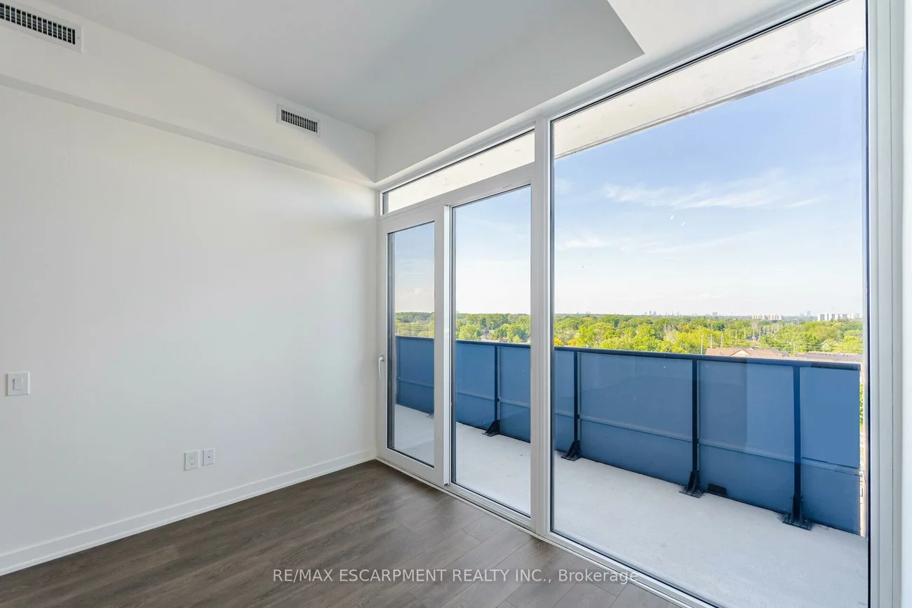 28, Ann, Port Credit, Mississauga