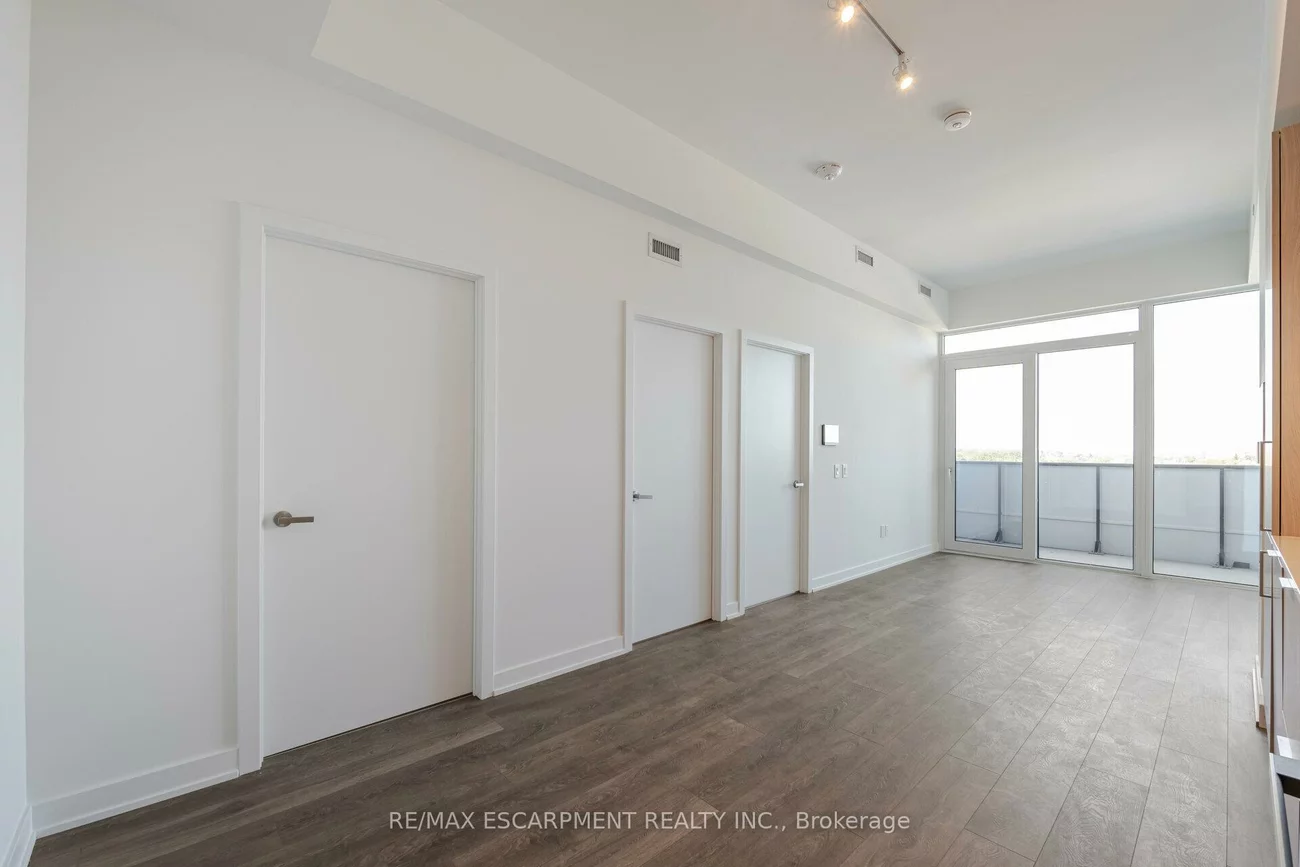 28, Ann, Port Credit, Mississauga