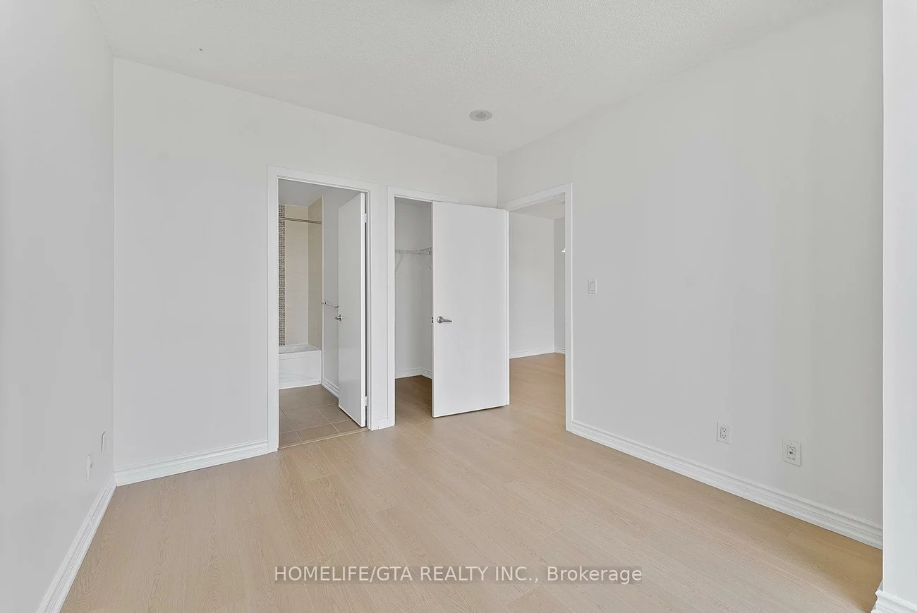 4070, Confederation, City Centre, Mississauga