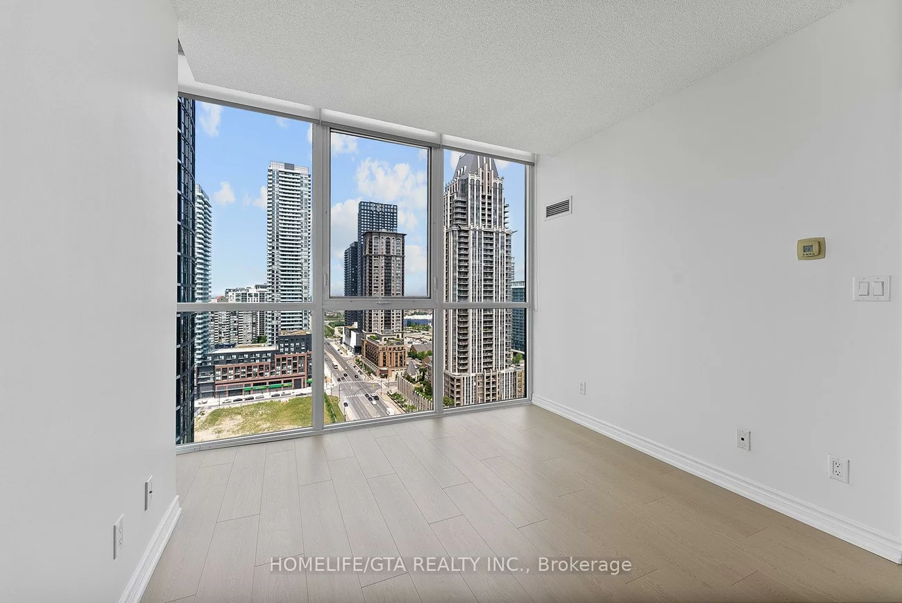 4070, Confederation, City Centre, Mississauga